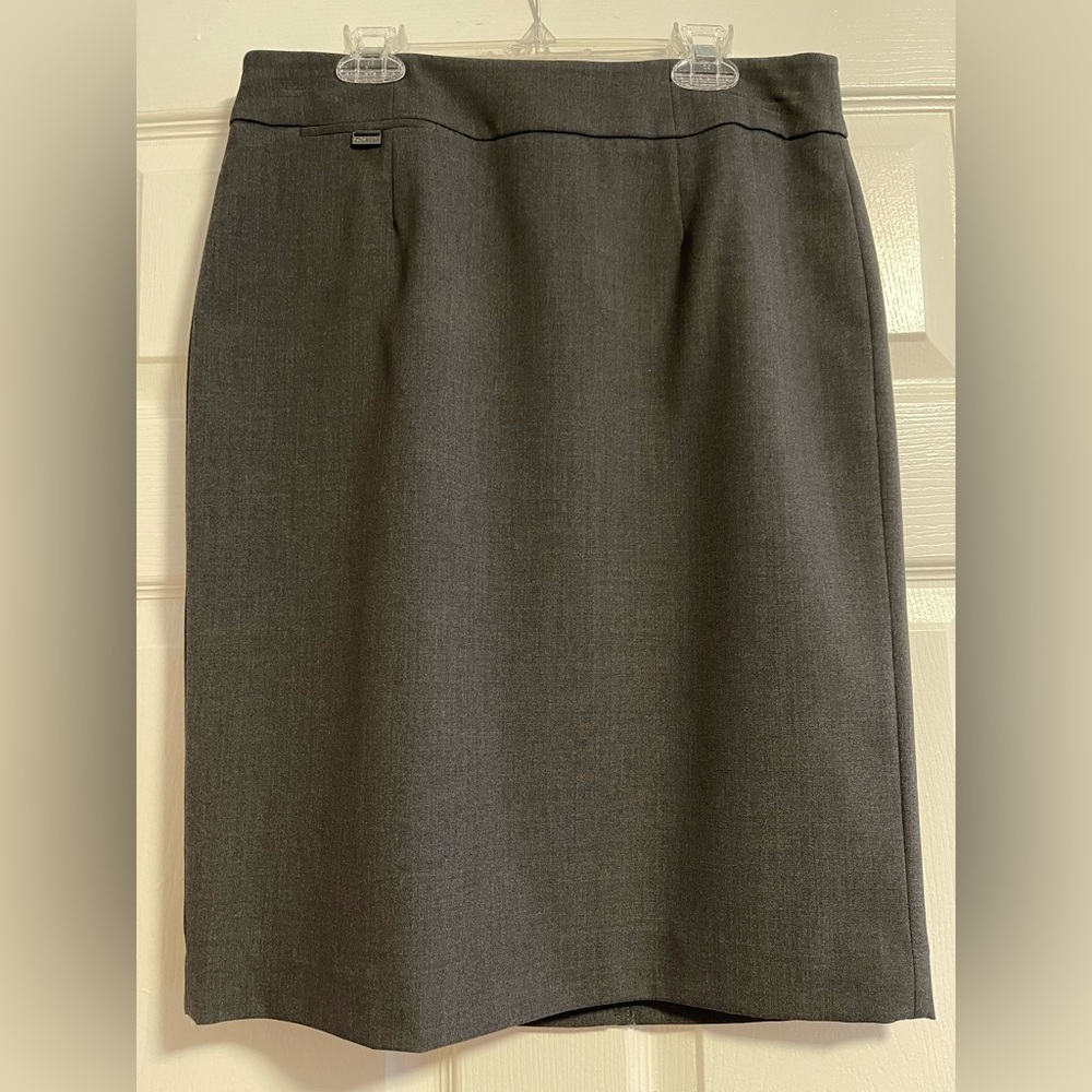 NWT Calvin Klein Pencil Skirt Size 4 Gray